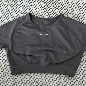 DFYNE Cropped Short Sleeve in Charcoal